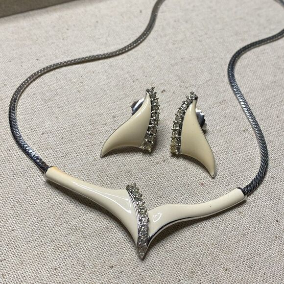 💛 Vintage Vendome Crystal & Enamel Necklace & Earring Set - Picture 1 of 6